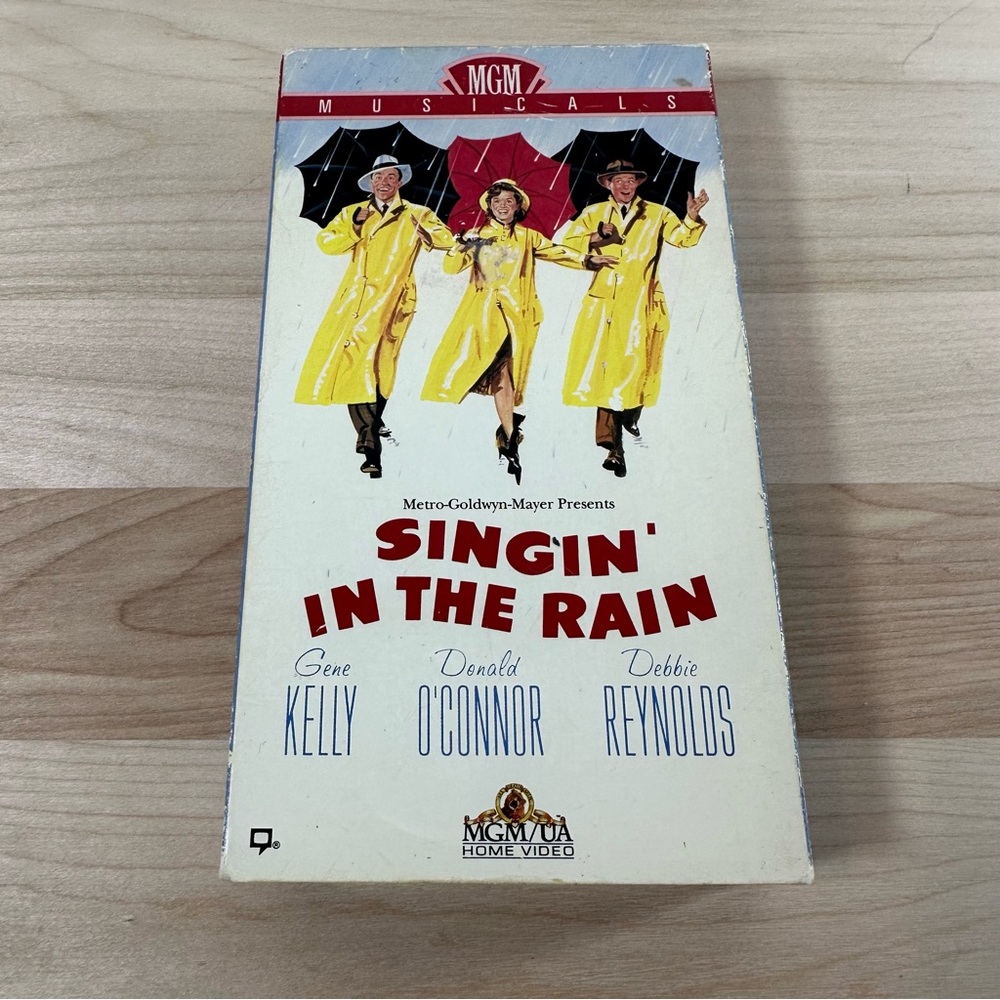 Signin' in the Rain, Classic VHS